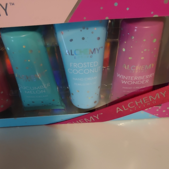 BRAND NEW!!! ALCHEMY LIVING HAND CREAM COLLECTION. - Picture 6 of 8